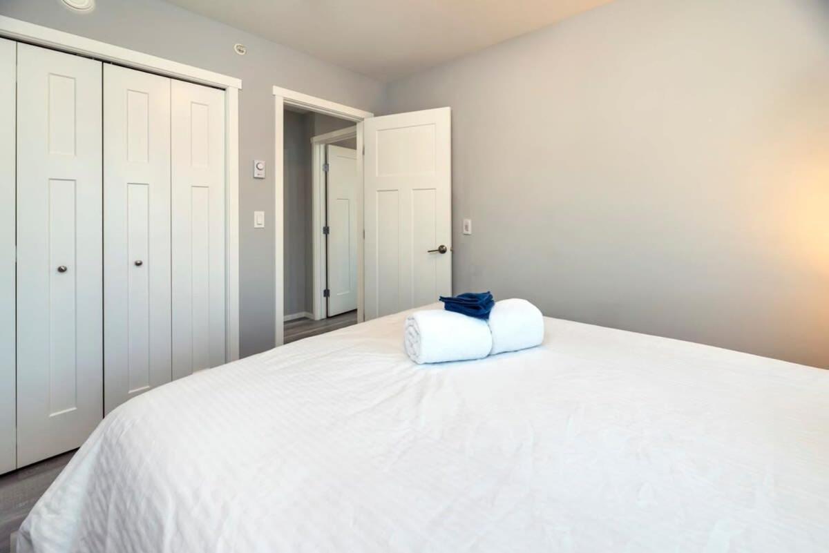 Nn - The Wanderoo - Riverdale 3-Bed 2 5-Bath Whitehorse Eksteriør bilde