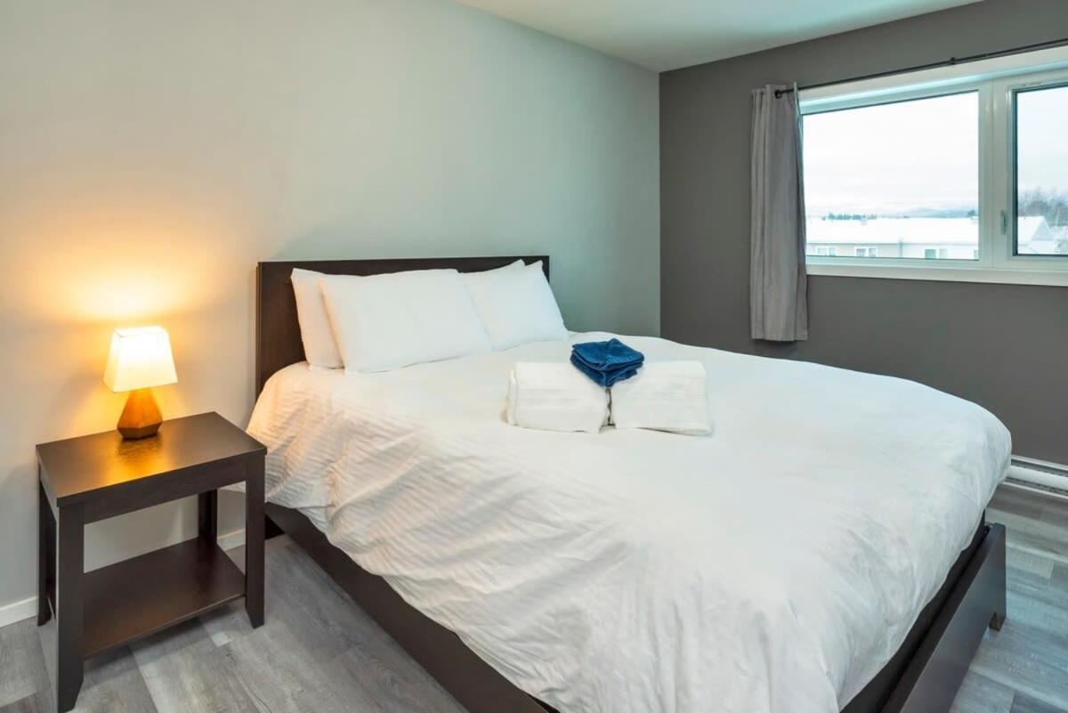 Nn - The Wanderoo - Riverdale 3-Bed 2 5-Bath Whitehorse Eksteriør bilde