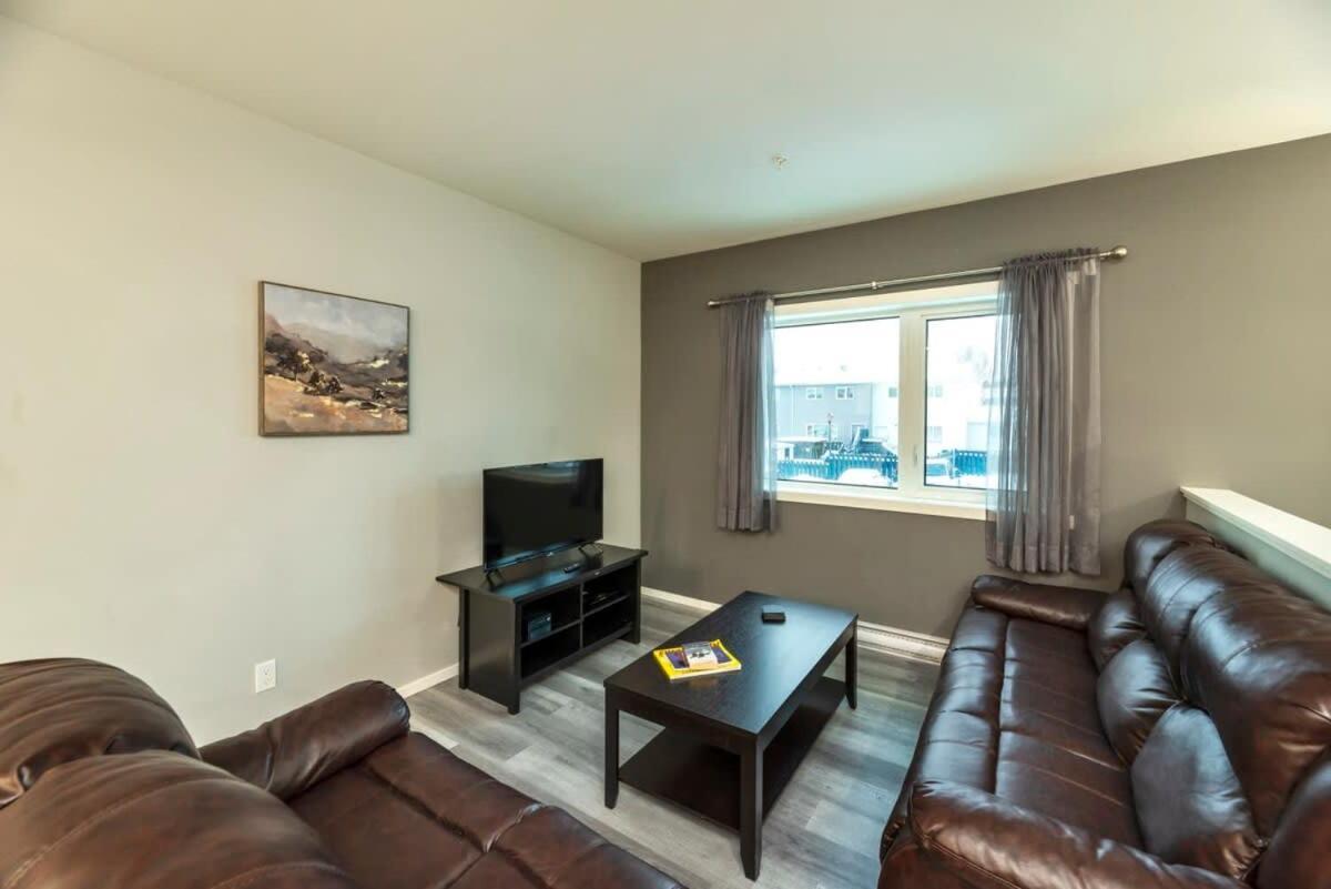 Nn - The Wanderoo - Riverdale 3-Bed 2 5-Bath Whitehorse Eksteriør bilde